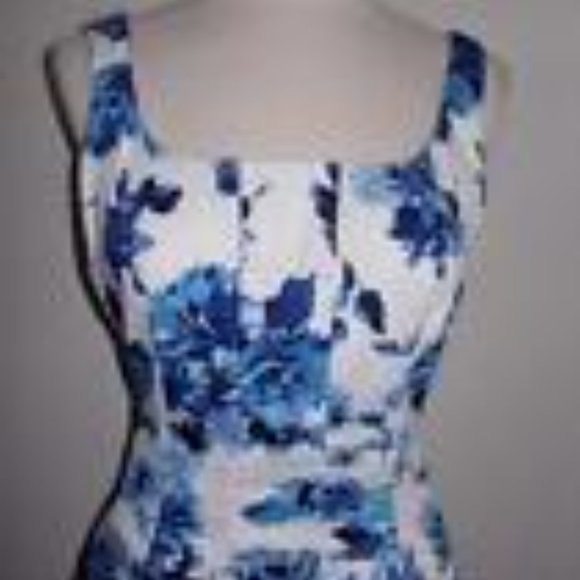 LAUREN RALPH LAUREN MS SZ 4 BLUE & WHITE FLORAL PRINT FIT N FLARE FASHION DRESS - Picture 6 of 8